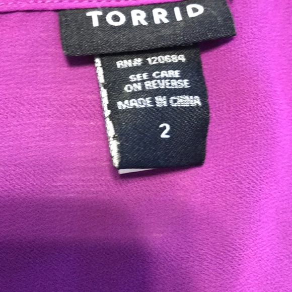 Torrid short sleeve top - Picture 3 of 5